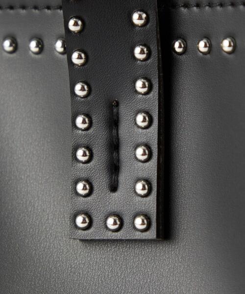 ライムグリーン バケットバッグ スタッズ付き ライムグリーン バケットバッグ スタッズ付き