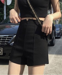 【URGE:】ハイウエスト スリム ショートパンツ