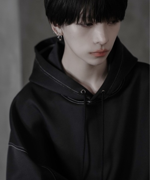 sisa.(シサ)の「Stitch big parker/ステッチビッグパーカー(パーカー・メンズ・ブラック/ホワイト・LARGE/SMALL/MEDIUM)」の12枚目の写真