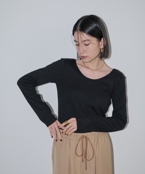 SHISHIKUI シシクイ 美品 バックツイスト カットソー バックオープン SHISHIKUI シシクイ 美品 バックツイスト カットソー バック