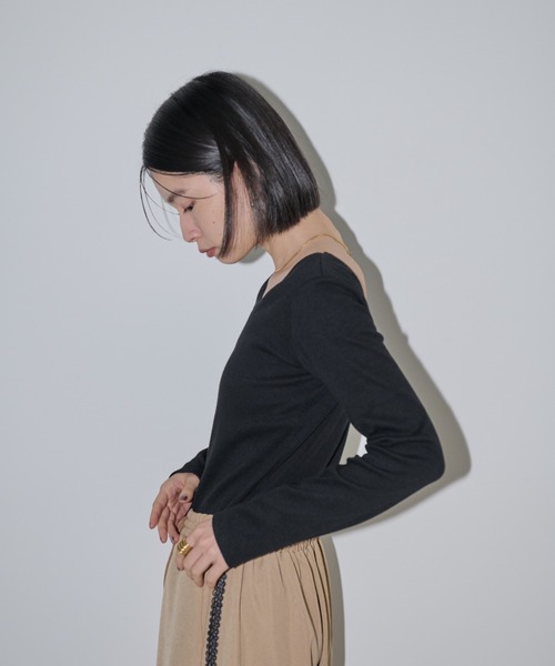 Shelly island（シェリーアイランド）の「カップ付きバックオープンロンT（Tシャツ/カットソー・レディース・ブラック/ホワイト/ピンク/ブラウン/チャコールグレー・FREE）」の21枚目の写真