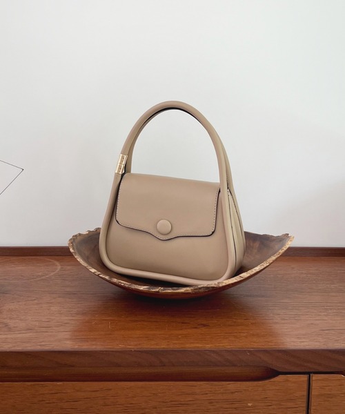 Olu.（オルドット）の「サークルハンドル2wayバッグ（ショルダーバッグ・レディース・ベージュ/ブラック・FREE）」の4枚目の写真
