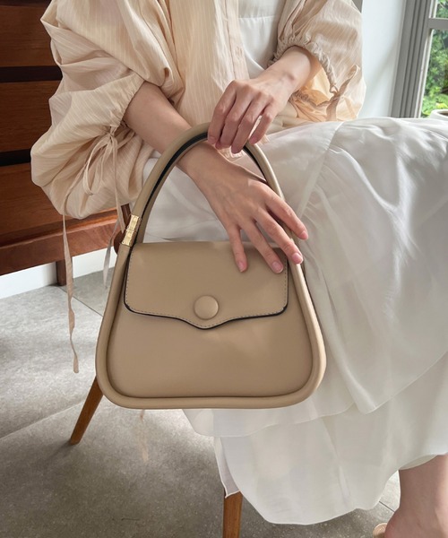 Olu.（オルドット）の「サークルハンドル2wayバッグ（ショルダーバッグ・レディース・ベージュ/ブラック・FREE）」の5枚目の写真