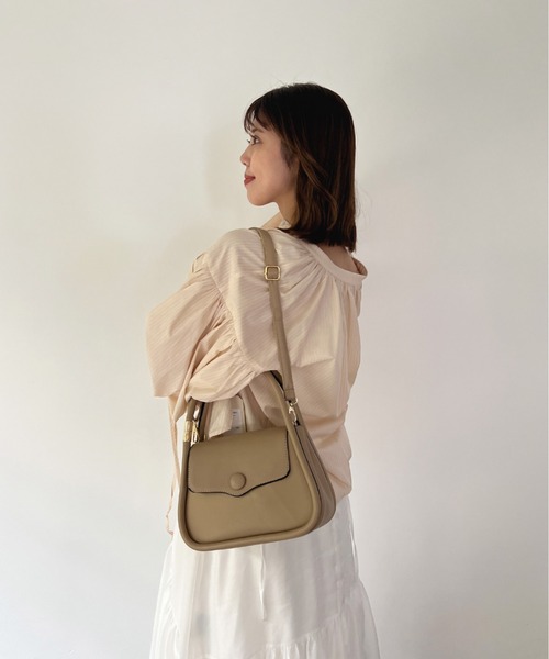 Olu.（オルドット）の「サークルハンドル2wayバッグ（ショルダーバッグ・レディース・ベージュ/ブラック・FREE）」の8枚目の写真