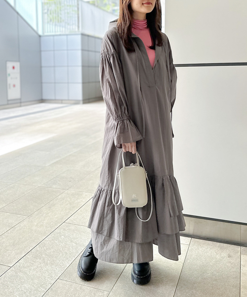 COMMRE（コムル）の「【COMMRE / コムル】コットン裾ボリュームワンピース（ワンピース・レディース・ブラック/チャコールグレー・FREE）」の6枚目の写真