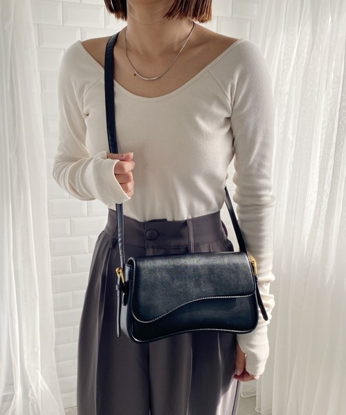 wears(ウェアーズ)の「2WAYPUフラップミニショルダーバッグ(ショルダーバッグ・レディース・シルバー/ダークブラウン/アイボリー/ブラック・FREE)」の9枚目の写真