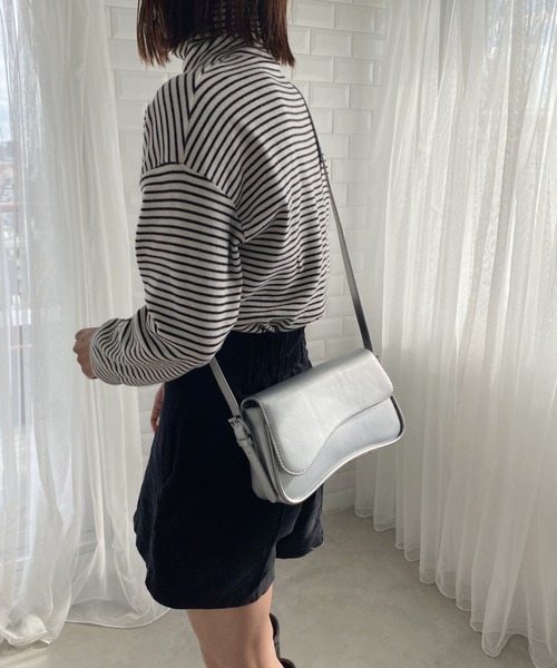 wears(ウェアーズ)の「2WAYPUフラップミニショルダーバッグ(ショルダーバッグ・レディース・シルバー/ダークブラウン/アイボリー/ブラック・FREE)」の19枚目の写真