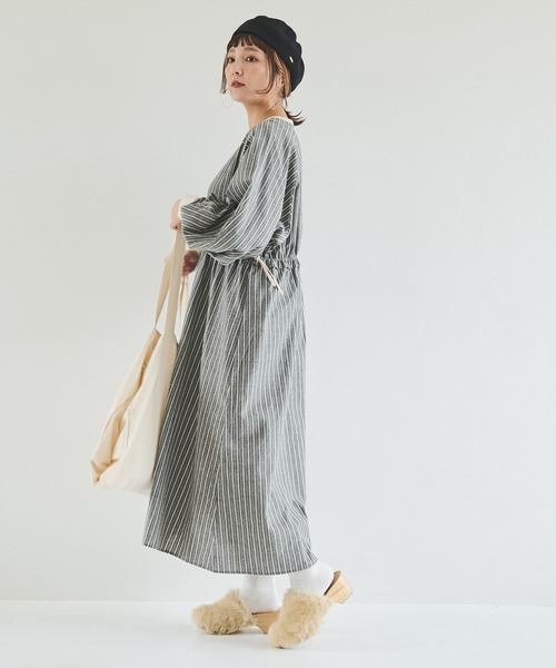 Crisp（クリスプ）の「ウエストフリルストライプワンピース（ワンピース・レディース・ブラック/ネイビー/グリーン・FREE）」の21枚目の写真
