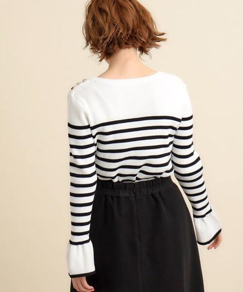 grove（グローブ）の「◆【美人百花2月号掲載】コーデのアクセントに♪ボーダーニットプルオーバー（ニット/セーター・レディース・ベージュ系1/ブラック系1/ネイビー系1・02/03/04/01/05）」の13枚目の写真