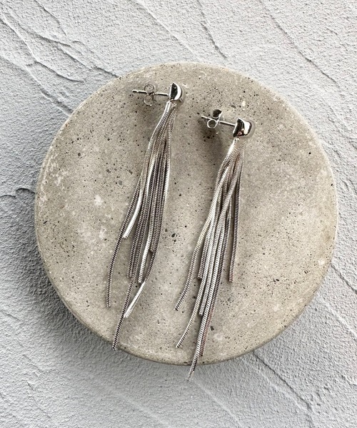 amplis（アンプリス）の「メタルフリンジスウィングピアス/swing pierce（ピアス（両耳用）・レディース・シルバー/イエローゴールド・FREE）」の3枚目の写真