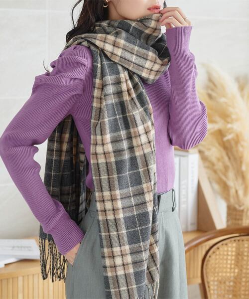 KOBE LETTUCE（コウベレタス）の「チェック柄大判ストール（ストール/ショール・レディース・ネイビー系/ホワイト系その他/ブラウン系その他/グレー系その他/ブラック×グレー・FREE）」の3枚目の写真