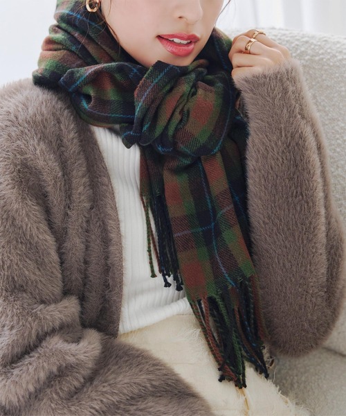 KOBE LETTUCE（コウベレタス）の「チェック柄大判ストール（ストール/ショール・レディース・ネイビー系/ホワイト系その他/ブラウン系その他/グレー系その他/ブラック×グレー・FREE）」の6枚目の写真