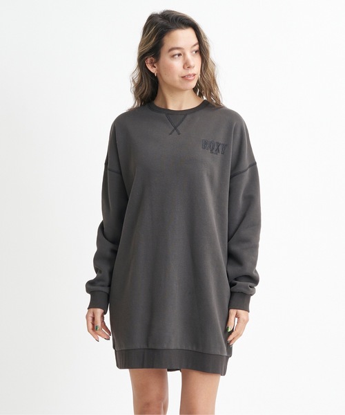 ROXY(ロキシー)の「JIVY DRESS/ロキシードロップショルダーリラックスシルエットスウェットワンピース(ワンピース・レディース・ブラック/グレー/グリーン・MEDIUM/SMALL/LARGE)」の4枚目の写真