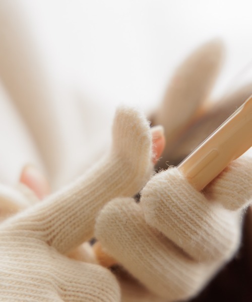 flower（フラワー）の「ホリデーグローブ（手袋・レディース・レッド/アイボリー・FREE）」の4枚目の写真