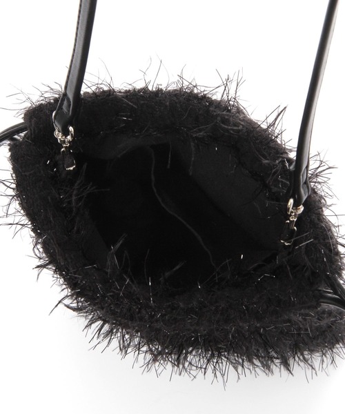 LAKOLE(ラコレ)の「2WAYショルダーシャギー巾着 / 995564(ショルダーバッグ・レディース・グレー/ブラック/ブルー/アイボリー・FREE)」の21枚目の写真