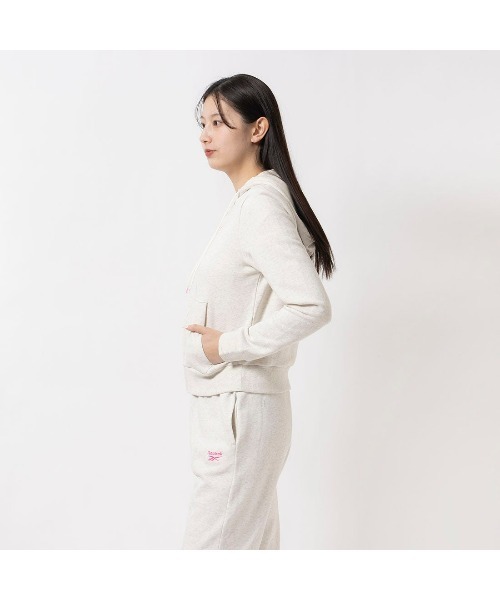 Reebok（リーボック）の「フレンチテリー フルジップ フーディー / RI SL FRENCH TERRY FZ（パーカー・レディース・ブラック/オフホワイト/グレー・LARGE/MEDIUM/SMALL/XX-LARGE/X-LARGE/X-SMALL）」の10枚目の写真