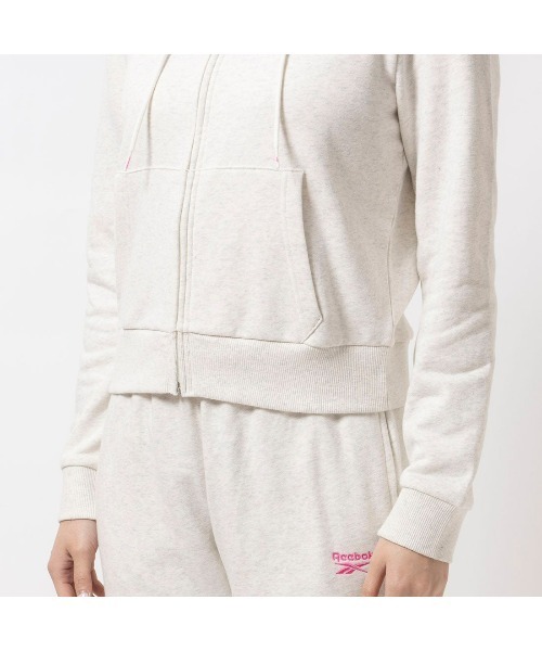 Reebok（リーボック）の「フレンチテリー フルジップ フーディー / RI SL FRENCH TERRY FZ（パーカー・レディース・ブラック/オフホワイト/グレー・LARGE/MEDIUM/SMALL/XX-LARGE/X-LARGE/X-SMALL）」の13枚目の写真