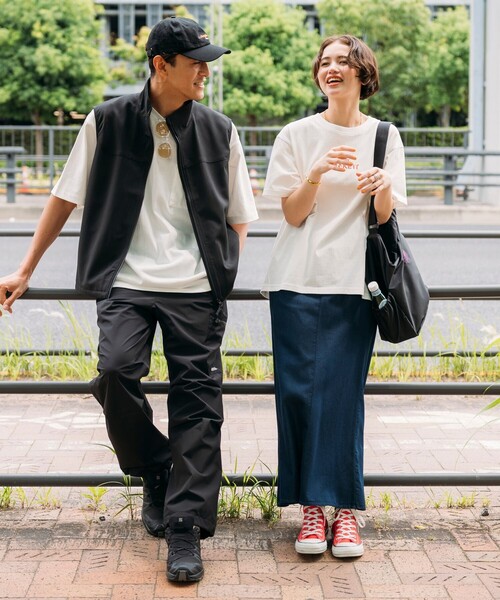 FREAK'S STORE(フリークスストア)の「速乾素材 リラックスフィット リネンライク ジップベスト リネン風 ホームケア(ベスト・メンズ・ブラック/オリーブ/オフホワイト/チャコールグレー・LARGE/SMALL/MEDIUM)」の6枚目の写真