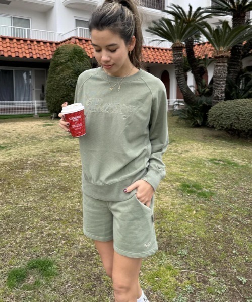 ROXY（ロキシー）の「COLORS SHORTS/ロキシースウェットショートパンツ（その他パンツ・レディース・グリーン/バーガンディー/インディゴブルー/ベージュ・SMALL/LARGE/MEDIUM）」の2枚目の写真