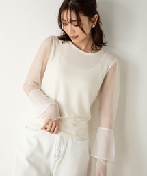 二層になった袖のデザインが特徴で、袖口にはメローステッチを施し、手元からエレガントな雰囲気をつくるシアードッキングラメカットソー