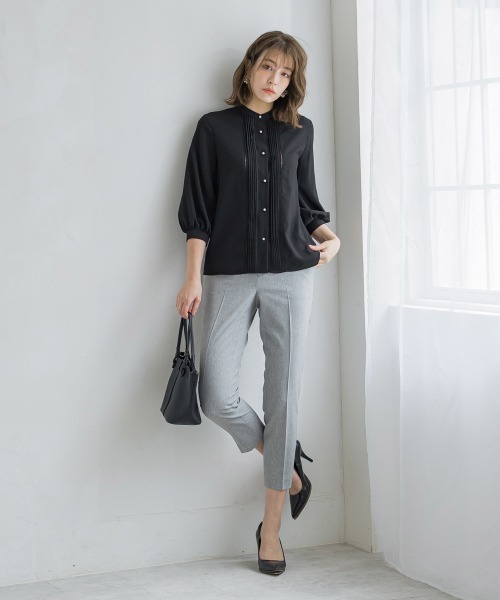 ketty(ケティ)の「パールボタンジョーゼットタックブラウス ≪手洗い可能≫(シャツ/ブラウス・レディース・ベージュ/オフホワイト/ブルー/ブラック・M)」の11枚目の写真