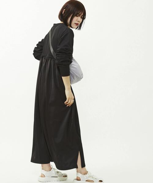 CONVERSE TOKYO（コンバーストウキョウ）の「LIPSTOP MOON SHOULDER BAG (SMALL)（ショルダーバッグ・レディース・オレンジ/ブラック/グレー・FREE）」の9枚目の写真