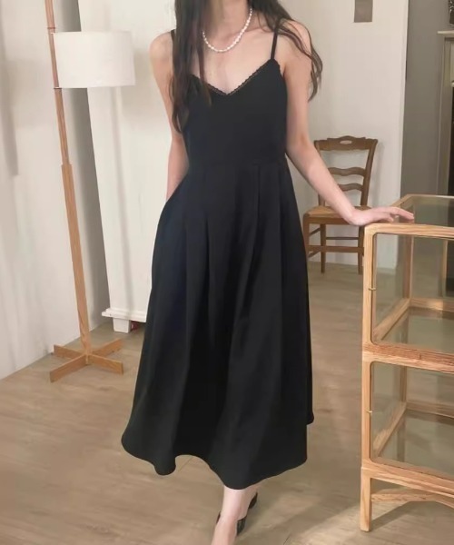 FREE STYLISTS(フリー スタイリスト)の「YUGA_YGMC Vネック キャミソールワンピース(ワンピース・レディース・ブラック/ホワイト・FREE)」の21枚目の写真