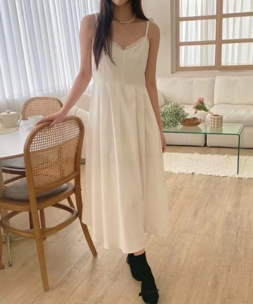 FREE STYLISTS(フリー スタイリスト)の「YUGA_YGMC Vネック キャミソールワンピース(ワンピース・レディース・ブラック/ホワイト・FREE)」の17枚目の写真