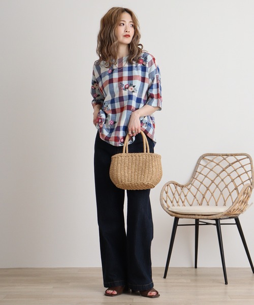 EMAGO 花総柄刺繍ﾁｪｯｸﾌﾞﾗｳｽ（シャツ/ブラウス）｜Emago（イマゴ）