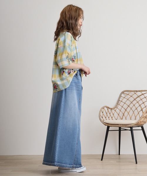 EMAGO 花総柄刺繍ﾁｪｯｸﾌﾞﾗｳｽ（シャツ/ブラウス）｜Emago（イマゴ）