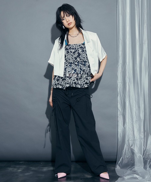 uyu.(ウユ)の「Flower Jacquard Sheer Camisole / フラワージャガードシアーキャミソール【uyu.ウユ】(キャミソール・レディース・ブラック/アイボリー・FREE)」の19枚目の写真