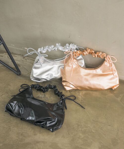 RETRO GIRL（レトロガール）の「フリルハンドルミニバッグ（ショルダーバッグ・レディース・シルバー/ブラック/オレンジ・ONE SIZE）」の11枚目の写真