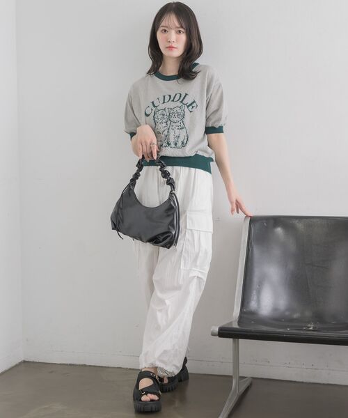 ミニレトロハンドバッグ Canna Mini Satchel by Old Trend