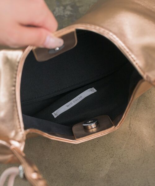 RETRO GIRL（レトロガール）の「フリルハンドルミニバッグ（ショルダーバッグ・レディース・シルバー/ブラック/オレンジ・ONE SIZE）」の12枚目の写真