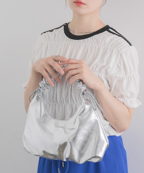 RETRO GIRL（レトロガール）の「フリルハンドルミニバッグ（ショルダーバッグ・レディース・シルバー/ブラック/オレンジ・ONE SIZE）」の3枚目の写真