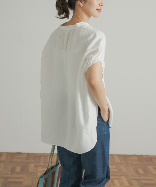 URBAN RESEARCH DOORS(アーバンリサーチドアーズ)の「ギャザースリーブスキッパーブラウス(シャツ/ブラウス・レディース・オフホワイト/グレー系その他/ライトピンク・MEDIUM)」の22枚目の写真