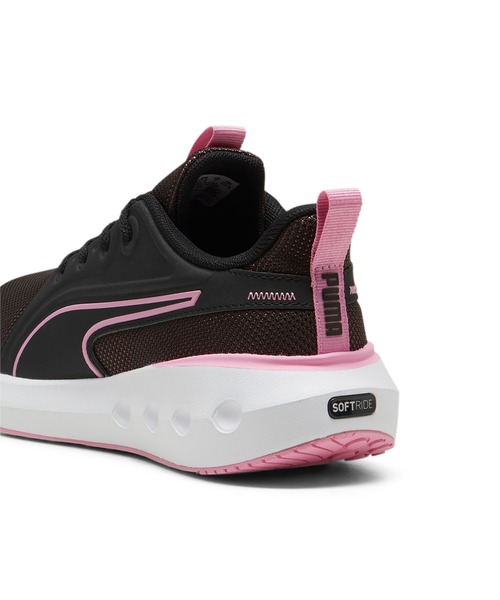 PUMA(プーマ)の「PUMA プーマ ユニセックス ソフトライド カーソン ランニングシューズ(スニーカー・メンズ・ブラック/ブラック×ピンク/カーキ/オフホワイト/ブラック系その他/レッド・22.5cm/23.5cm/24.5cm/25.5cm/22.0cm/24.0cm/25.0cm/26.0cm/27.0cm/28.0cm/29.0cm/26.5cm/27.5cm/28.5cm/29.5cm/30.0cm/23.0cm)」の8枚目の写真