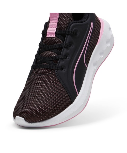 PUMA(プーマ)の「PUMA プーマ ユニセックス ソフトライド カーソン ランニングシューズ(スニーカー・メンズ・ブラック/ブラック×ピンク/カーキ/オフホワイト/ブラック系その他/レッド・22.5cm/23.5cm/24.5cm/25.5cm/22.0cm/24.0cm/25.0cm/26.0cm/27.0cm/28.0cm/29.0cm/26.5cm/27.5cm/28.5cm/29.5cm/30.0cm/23.0cm)」の13枚目の写真