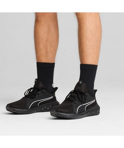 PUMA(プーマ)の「PUMA プーマ ユニセックス ソフトライド カーソン ランニングシューズ(スニーカー・メンズ・ブラック/ブラック×ピンク/カーキ/オフホワイト/ブラック系その他/レッド・22.5cm/23.5cm/24.5cm/25.5cm/22.0cm/24.0cm/25.0cm/26.0cm/27.0cm/28.0cm/29.0cm/26.5cm/27.5cm/28.5cm/29.5cm/30.0cm/23.0cm)」の17枚目の写真