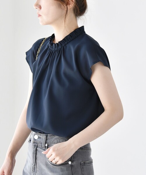 quaranciel(カランシエル)の「quaranciel:〈手洗い可能〉フレンチスリーブ フリル ハイネック ブラウス(シャツ/ブラウス・レディース・ライトグレー/ネイビー・ONE SIZE)」の10枚目の写真