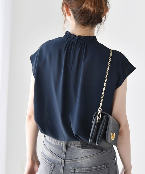 quaranciel(カランシエル)の「quaranciel:〈手洗い可能〉フレンチスリーブ フリル ハイネック ブラウス(シャツ/ブラウス・レディース・ライトグレー/ネイビー・ONE SIZE)」の11枚目の写真