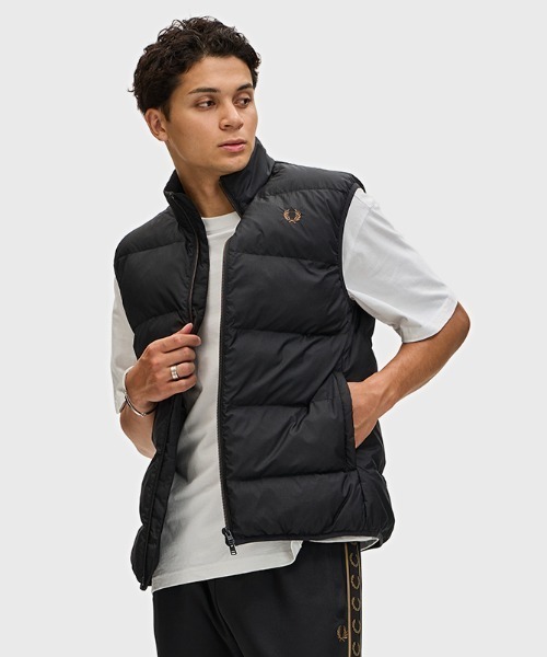 美品　フレッドペリー　ダウンベスト　S 美品 フレッドペリー ダウンベスト S