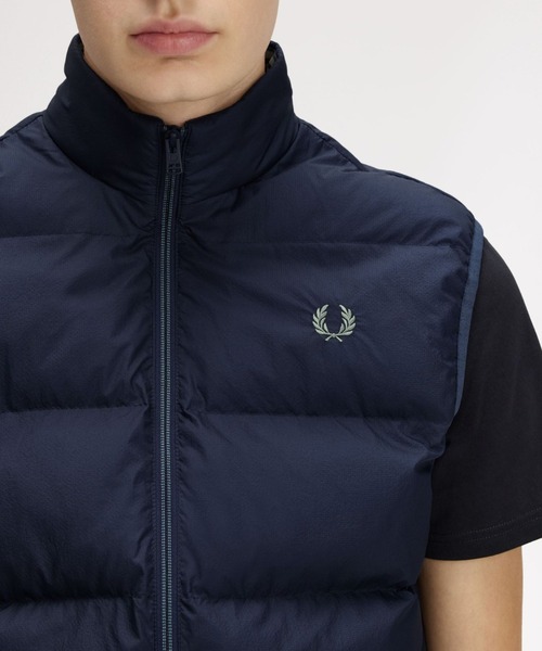 新品　フレッドペリー ジャケット メンズ インサレーテッド ベスト　ダウン FRED PERRY（フレッドペリー） ダウンベスト ベスト Insulated Gilet