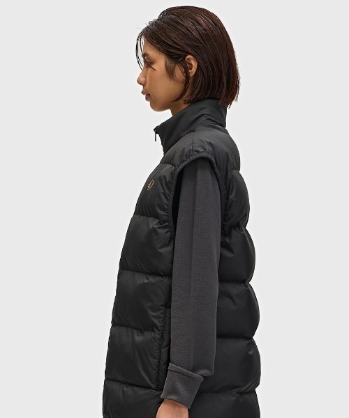 2点まとめ　FRED PERRY フレッドペリー　ダウンベスト L 黒 セール】Insulated Gilet／インサレーテッド中綿ジレ（ダウン
