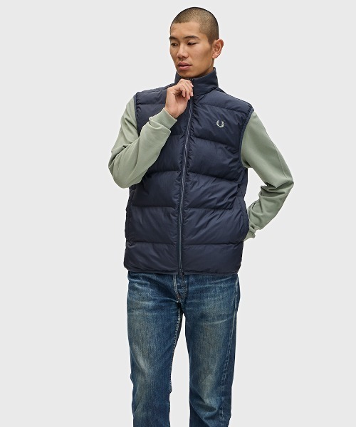 新品　フレッドペリー ジャケット メンズ インサレーテッド ベスト　ダウン FRED PERRY（フレッドペリー） ダウンベスト ベスト Insulated Gilet