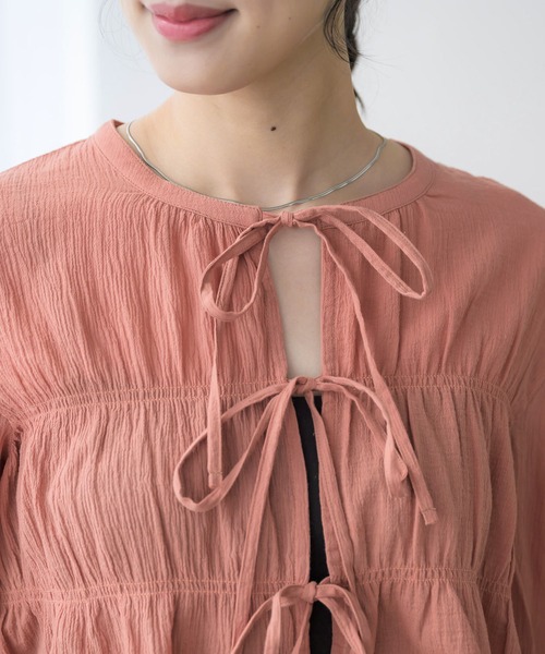 RETRO GIRL(レトロガール)の「シャーリングリボンBL(シャツ/ブラウス・レディース・ブラック/ナチュラル/ブルー/オレンジ・FREE)」の8枚目の写真