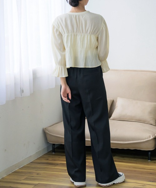 RETRO GIRL(レトロガール)の「シャーリングリボンBL(シャツ/ブラウス・レディース・ブラック/ナチュラル/ブルー/オレンジ・FREE)」の19枚目の写真