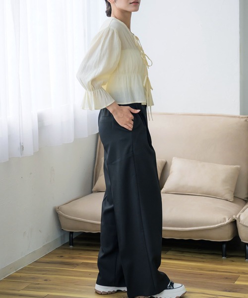 RETRO GIRL(レトロガール)の「シャーリングリボンBL(シャツ/ブラウス・レディース・ブラック/ナチュラル/ブルー/オレンジ・FREE)」の18枚目の写真