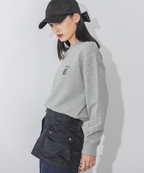 JEANASIS（ジーナシス）の「ポイントシシュウロゴウラケプルオーバー/149827（スウェット・レディース・ブラック/グレー/ボルドー・FREE）」の21枚目の写真