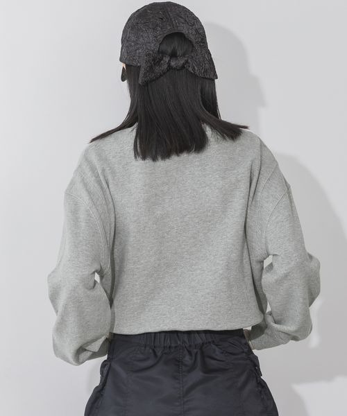 JEANASIS（ジーナシス）の「ポイントシシュウロゴウラケプルオーバー/149827（スウェット・レディース・ブラック/グレー/ボルドー・FREE）」の22枚目の写真